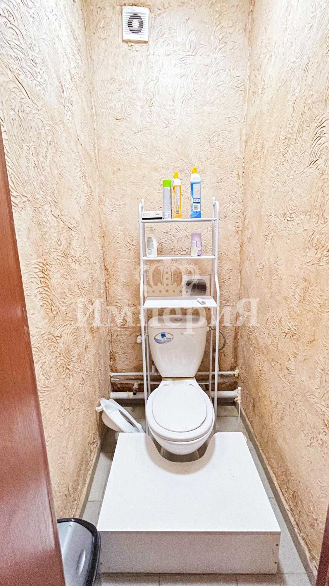 Продам однокомнатную в 7 мкр Гаухар Империя