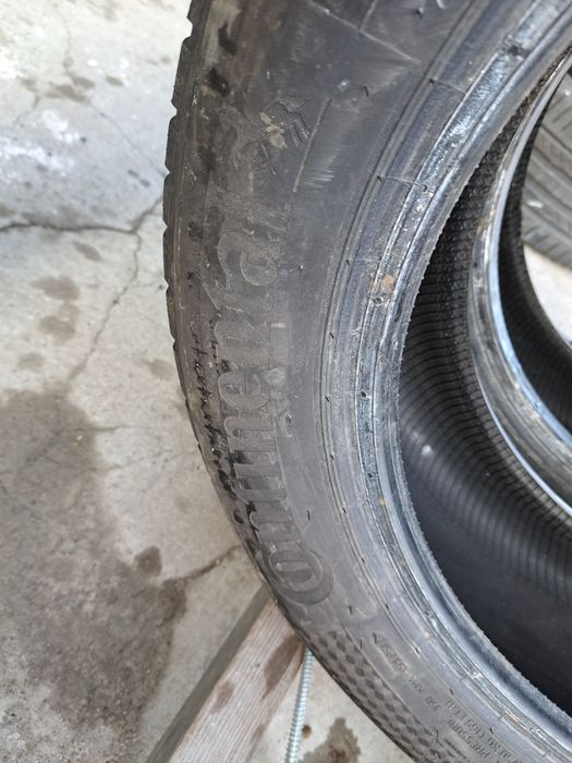 Anvelope de iarna 215-55r17 Continental