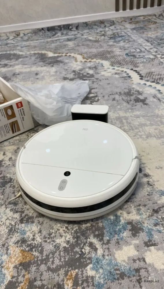 Робот-пылесос Xiaomi Mi Robot Vacuum Mop