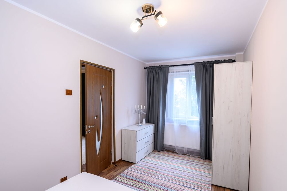 Apartament 2 camere, Casa de Cultură – 41 mp, etaj 3/4.
