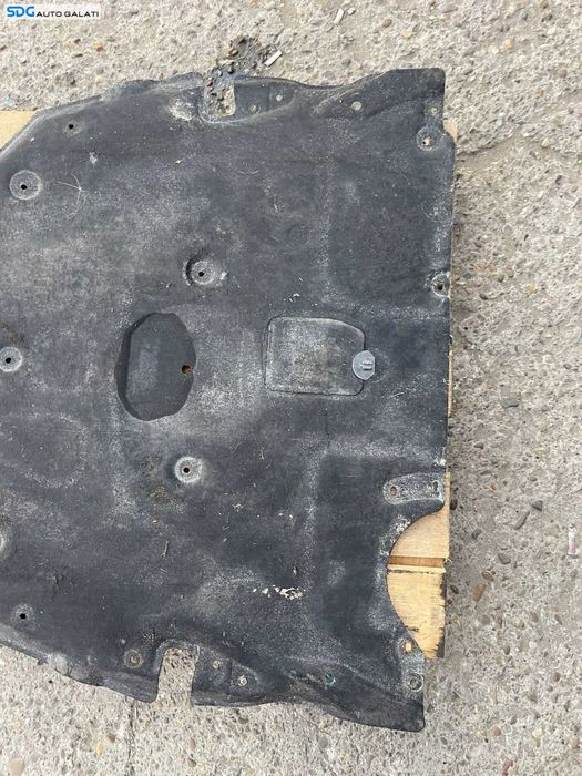 Scut Motor Plastic Material BMW Seria 3 F30 F31 F80 318 320 325 330 2011 - 2018 Cod 7241814 51757241814 [B3233]