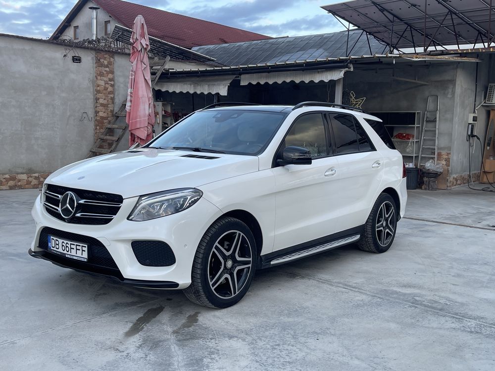 Mercede benz black edition