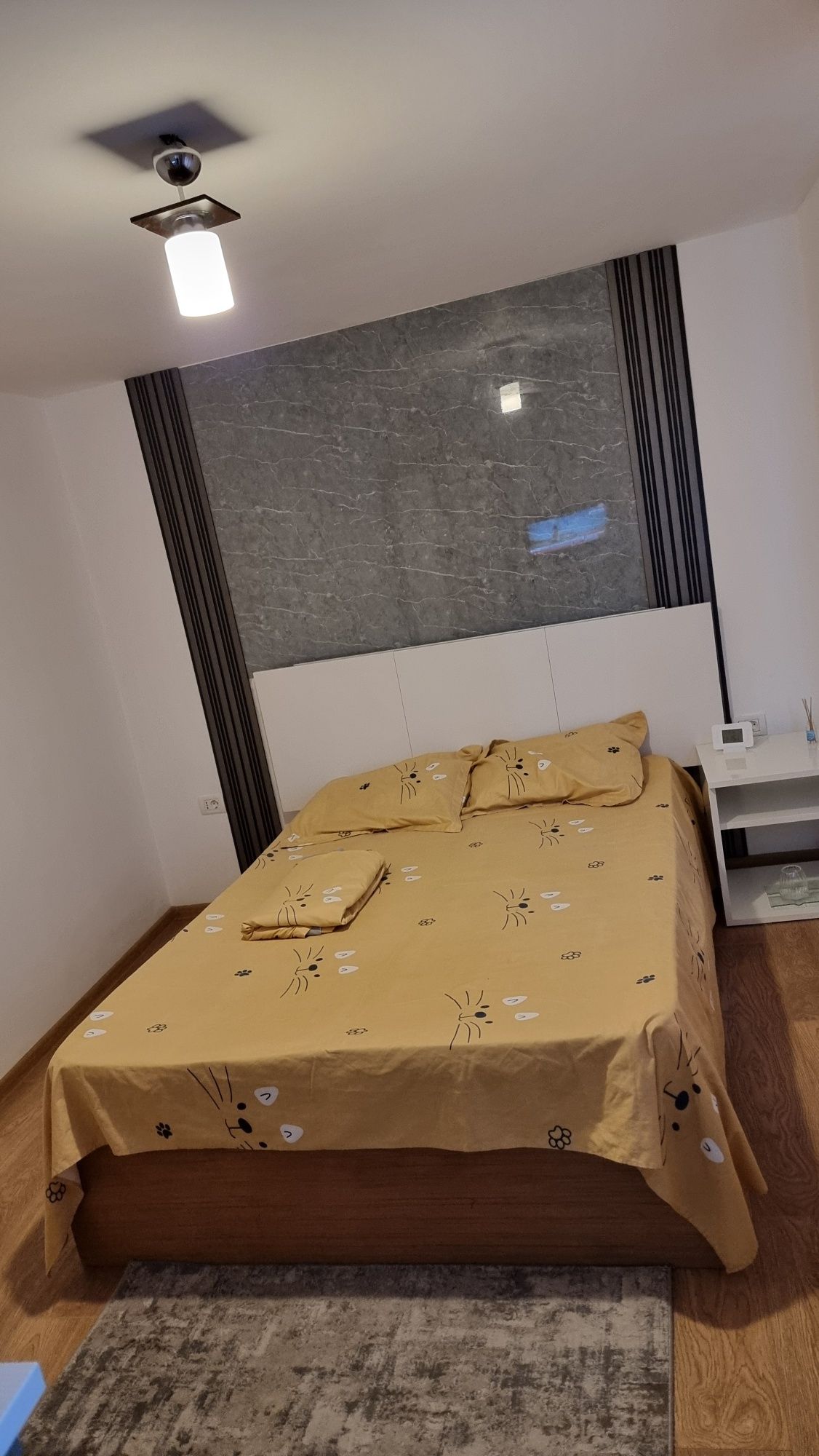 Garsoniera de închiriat