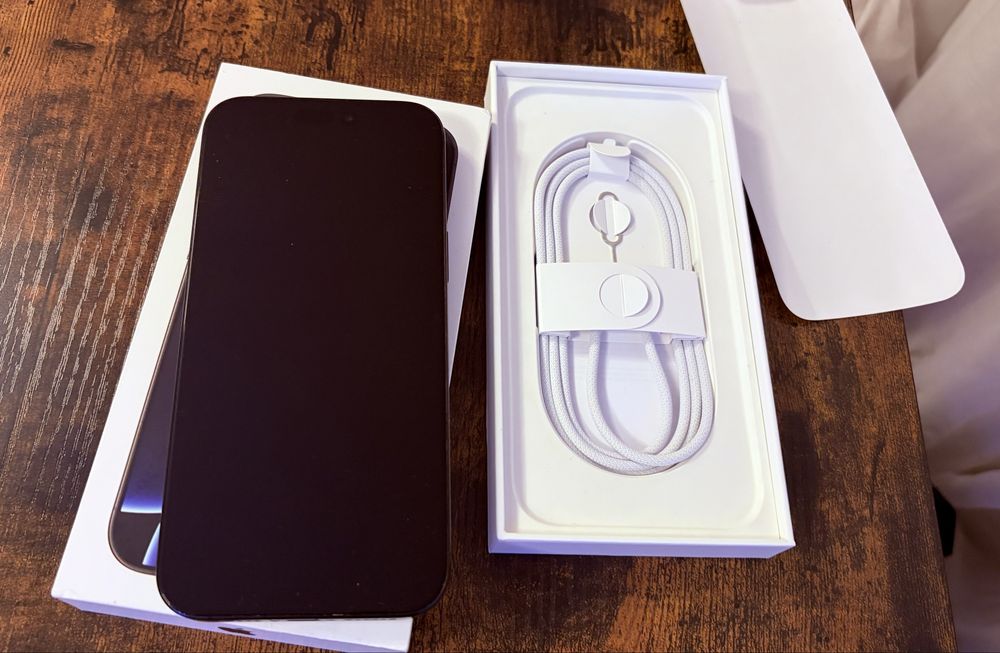 iPhone 16 Pro Max 256, Черен