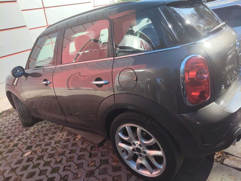 Мини купър 4х4 автомат дизел 13000 лв