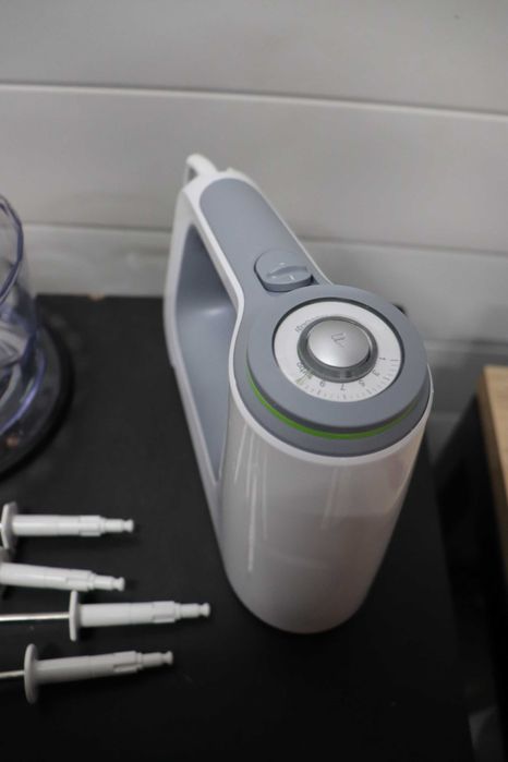 Ръчен миксер Braun MultiMix 5 HM5137WH, 750W, 9 скорости,Turbo