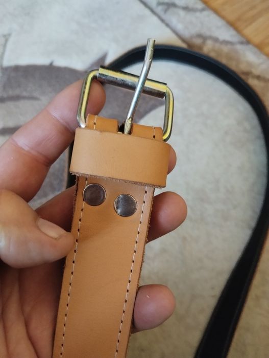 Curea de piele naturala cusut din două părți cu catarama bună pret fix