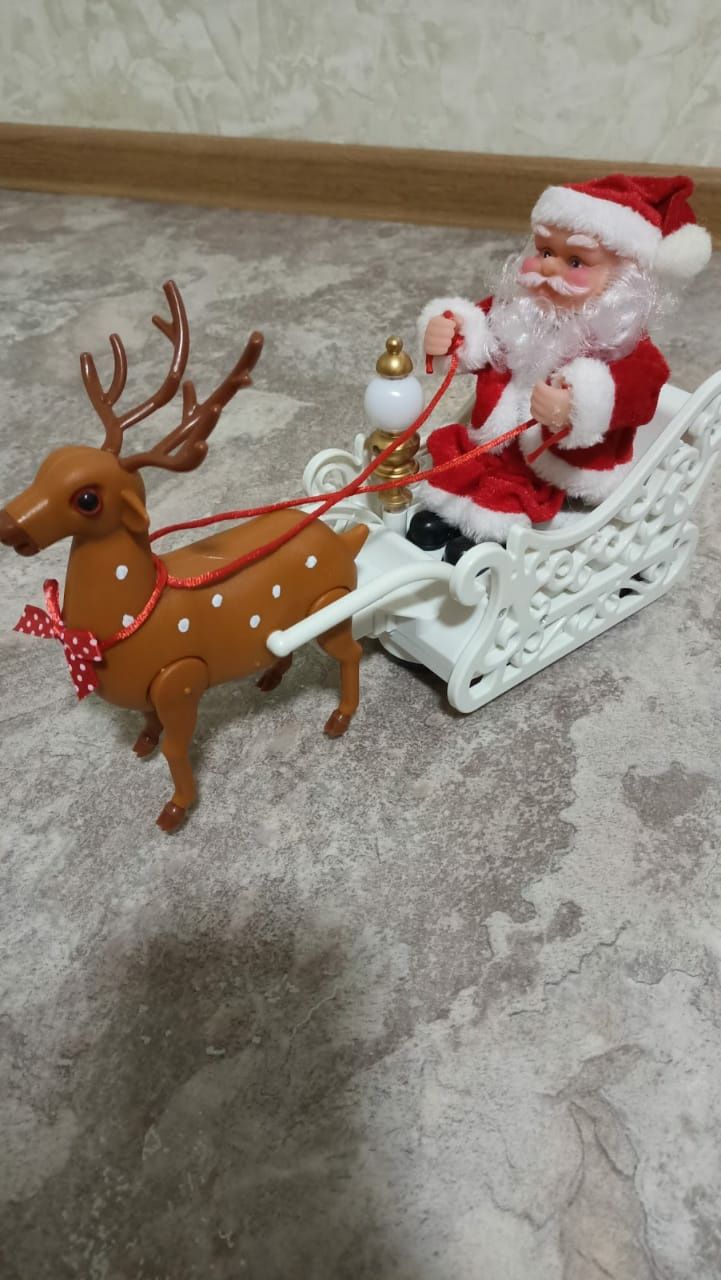 Санта Клаус с музыкой