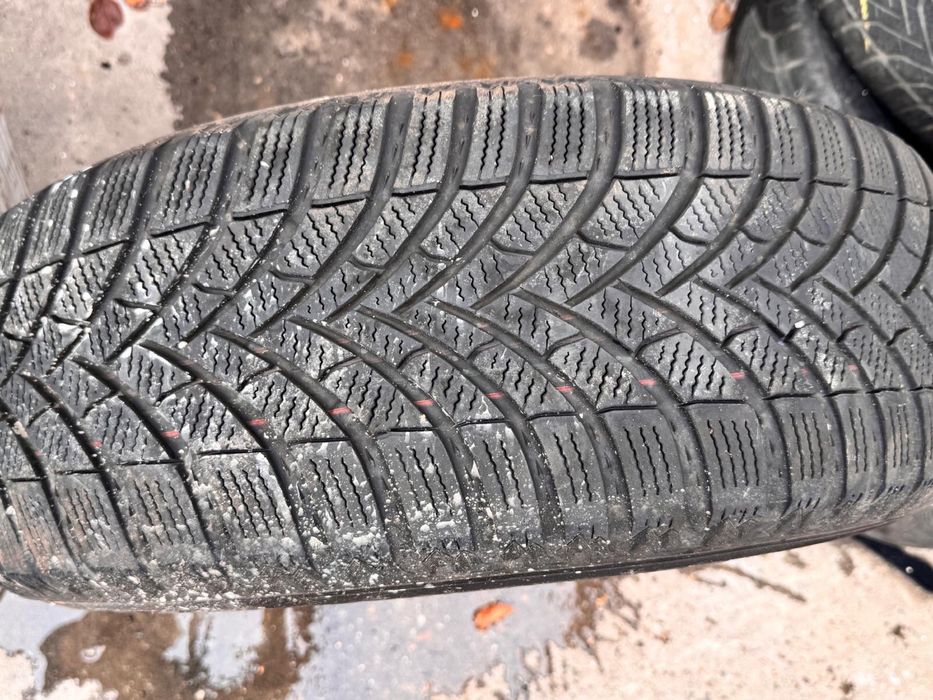 Set roti de iarna jante 215/65 R 16 Semperit