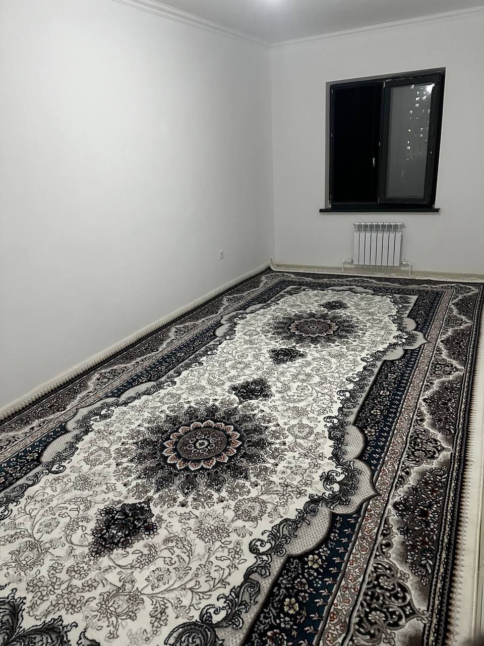 Uy sotiladi yangi hayot tumani yangi darxonda 2 xonali 59 k  4 etaj