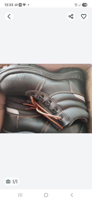 Продам  новые  ботинки.