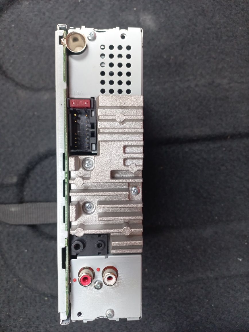 Pionner MVH-S325BT