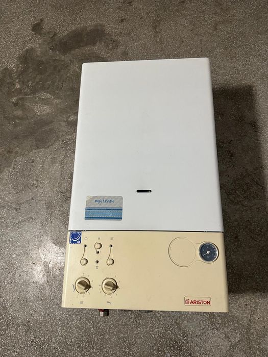 Centrală ARISTON microgenius completa, functionala!