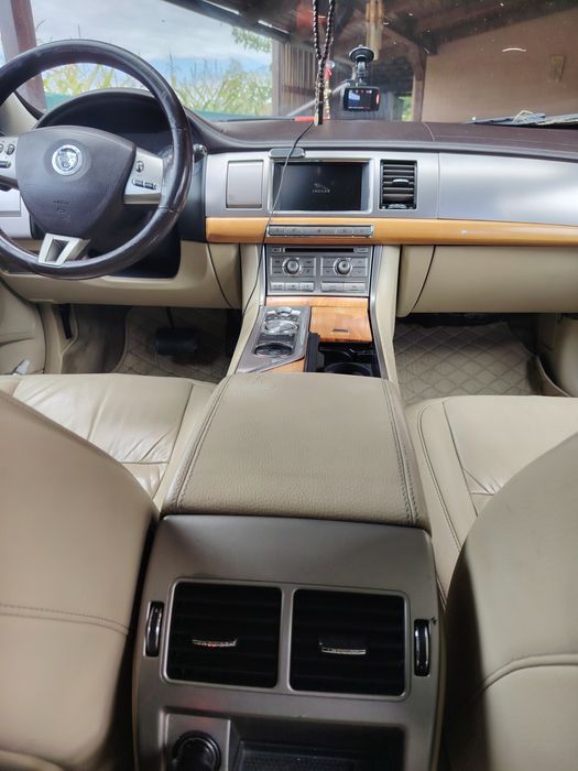 Vând Jaguar Xf 3.0