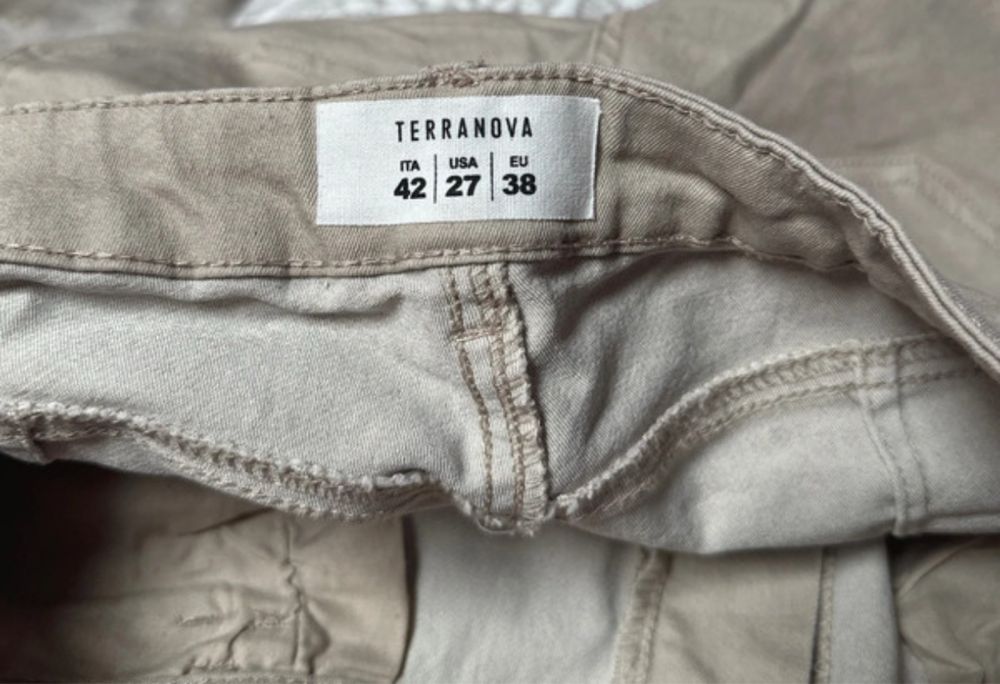 Blugi mulați Terranova noi.