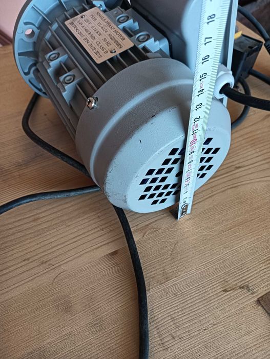 Motor electric nou - 230V, 0.18KW, 1400RPM, butoane start/stop