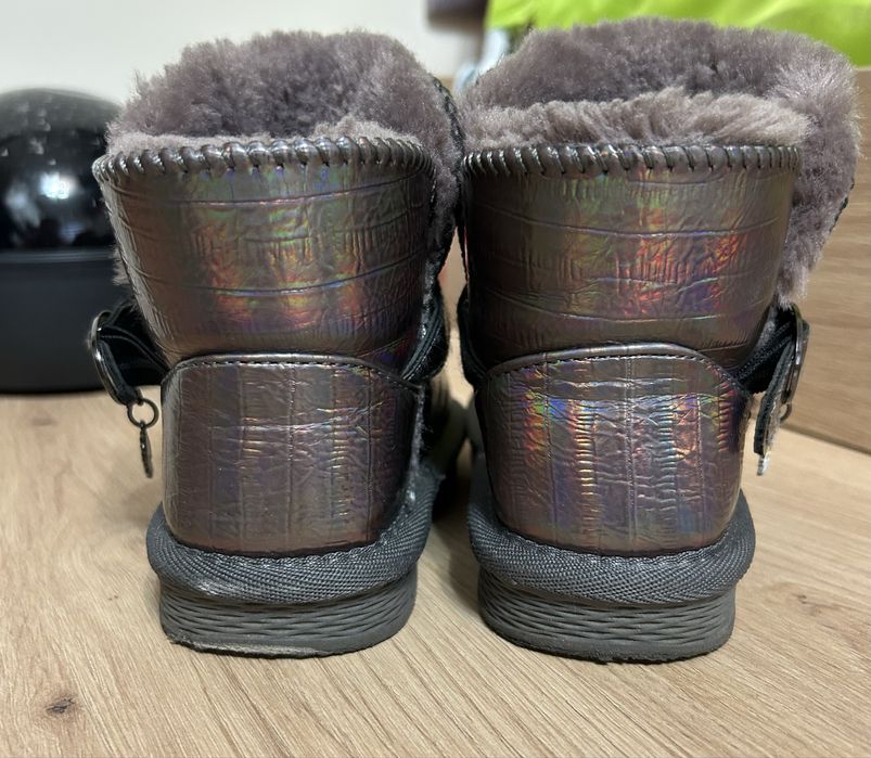 Ghete imblanite pentru fetite