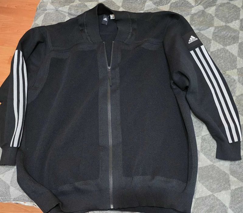 Мъжко горнище Adidas ( ново)