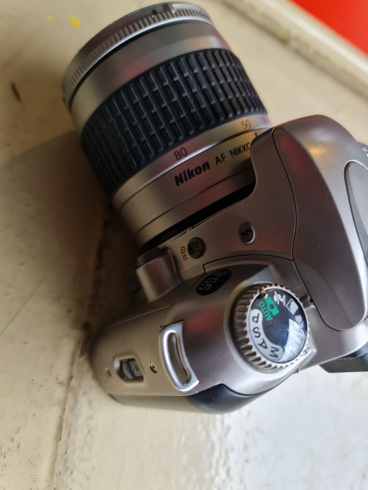 Nikon F55 nikkor 28-80mm 1.33