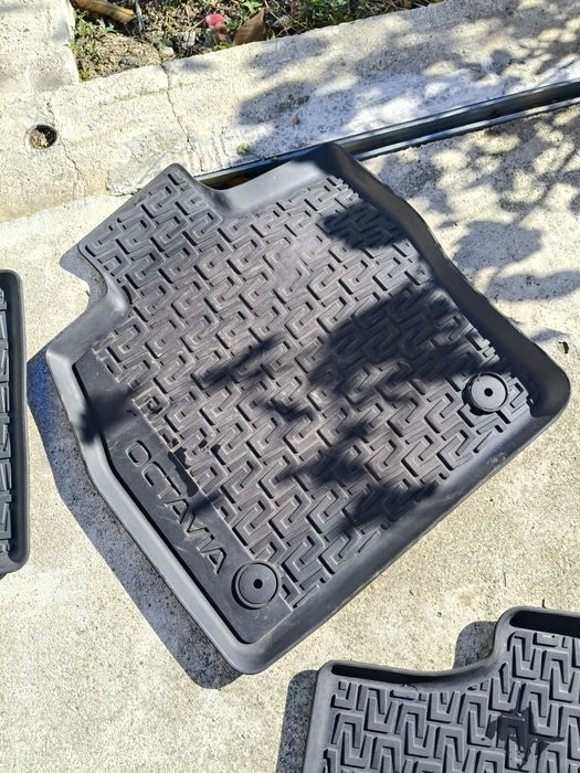 Covorașe de cauciuc Skoda Octavia 3 și VW golf 5 originale