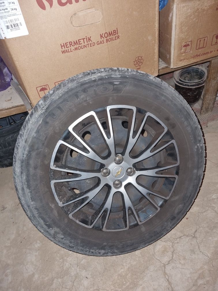 Kumho Solus 195/60/14 идеал