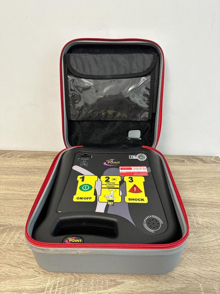 Defibrillator semiautomat LIFE-POINT PRO AED