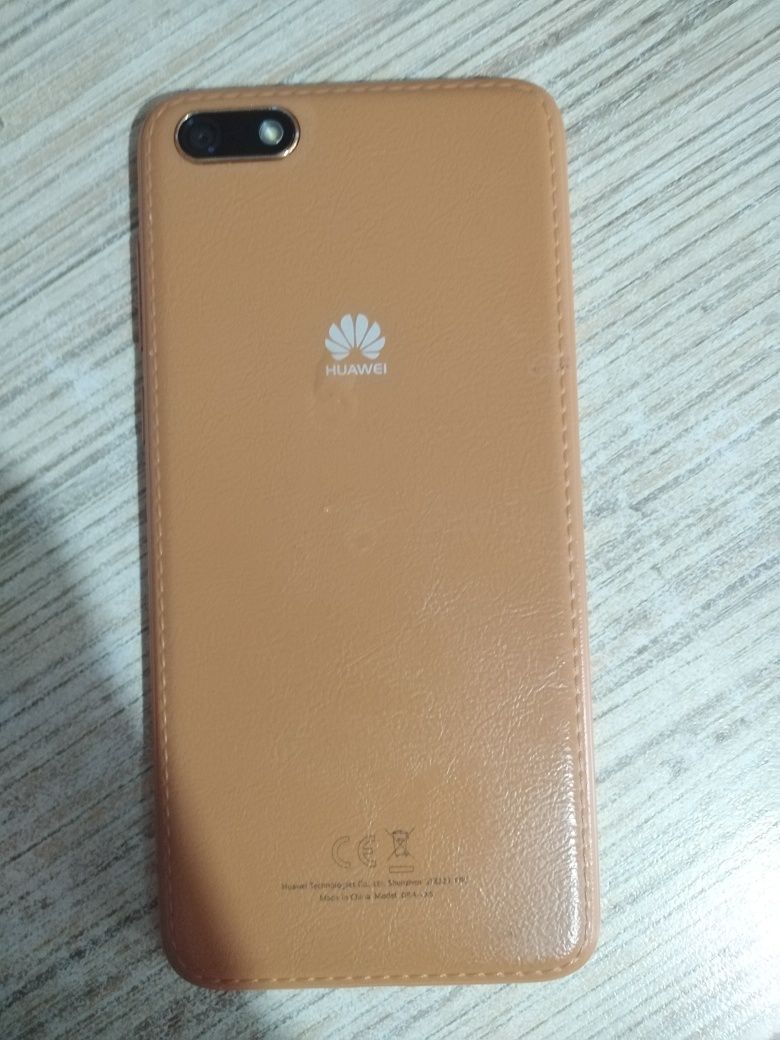 Huawei        Y5