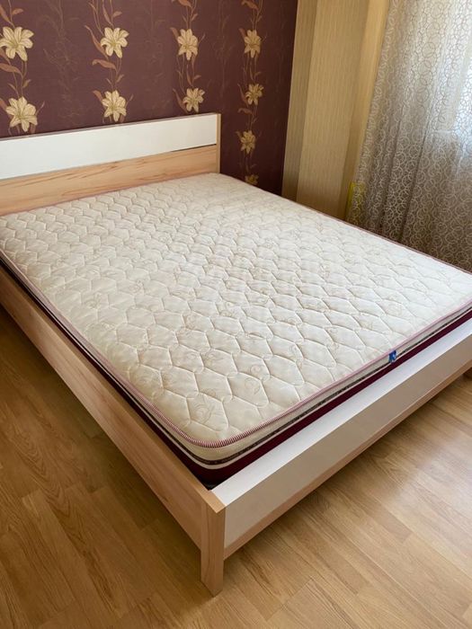 Спальный кровать 160x200