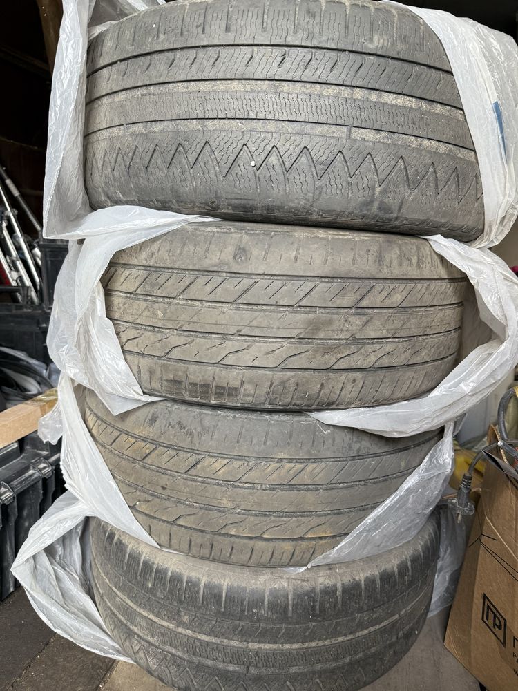 Шины 235/55/R17 4шт.
