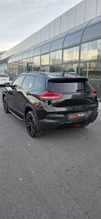 Трекер премьер в родной краске 2023