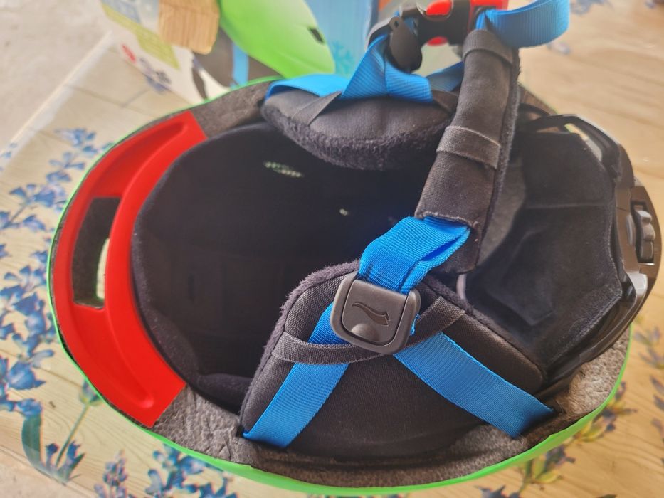 Vand casca de sky adult barbat, dama și copil