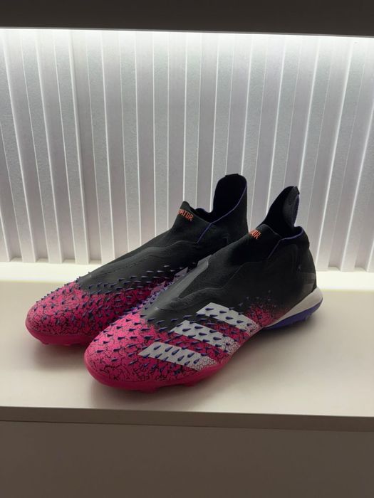 Продам новую спортивную обувь