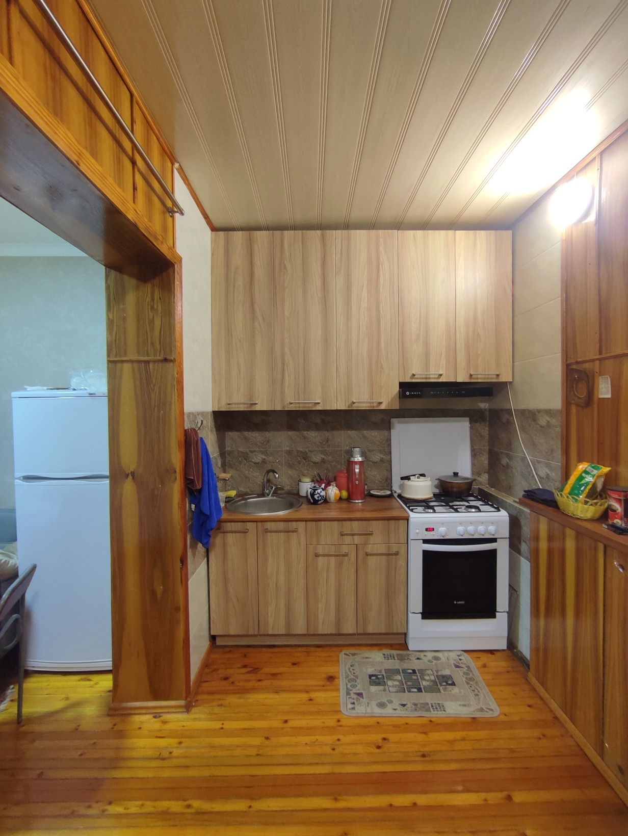 Мирабадский р-н, Куйлюк 4 массив, 4/1/4, 92м²