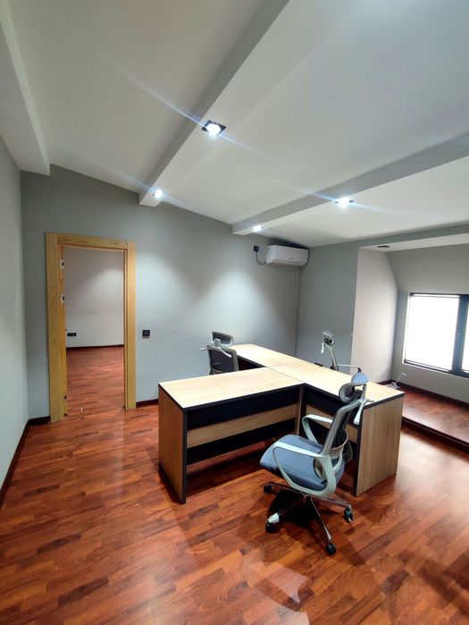 Сдается офис 60 м² в ц5 центр города (AX)