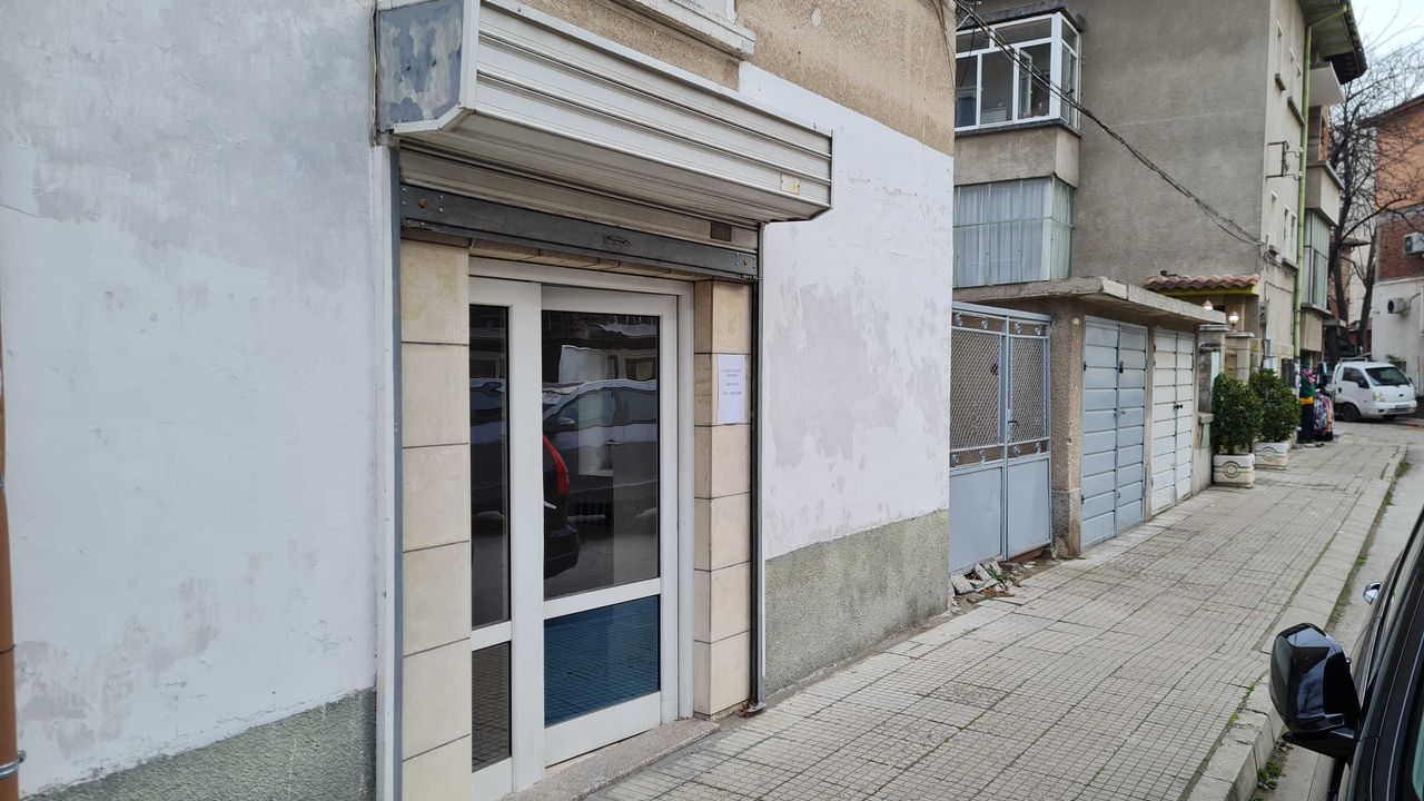 Дава се под наем Офис в Пловдив, Мараша - 17 кв.м за 153 € - Снимка #1