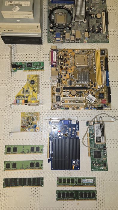 Piese PC vechi functionale/nefunctionale