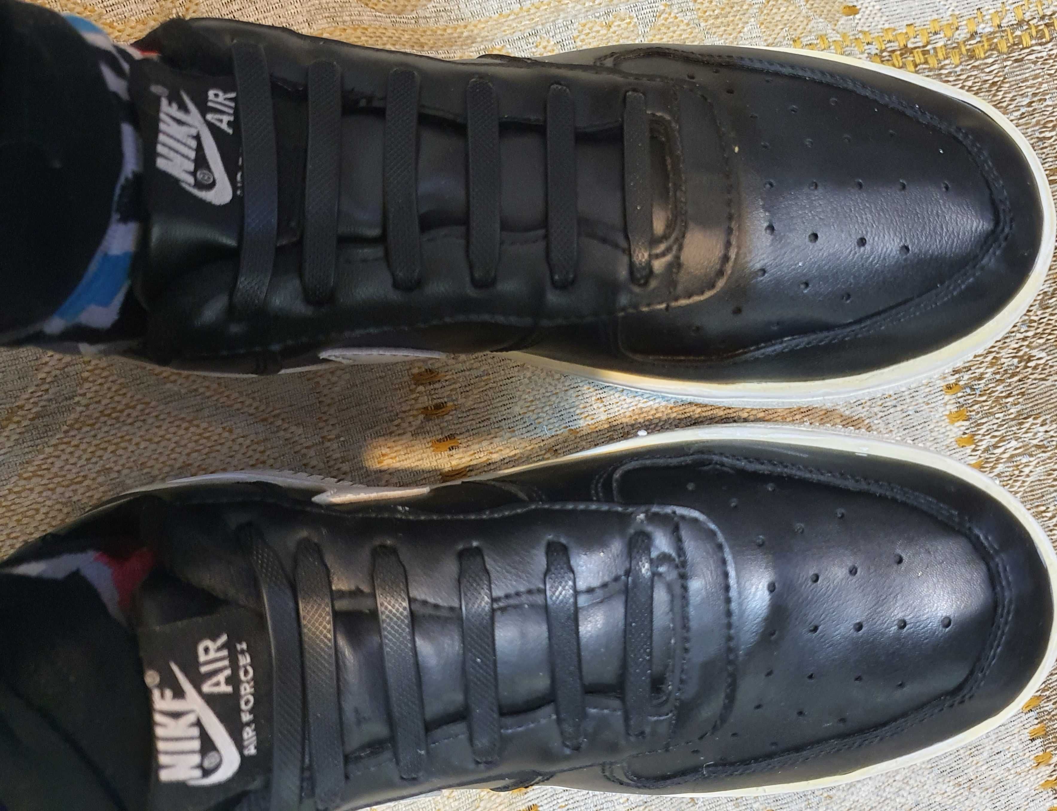 Маратонки Nike 42 номер.