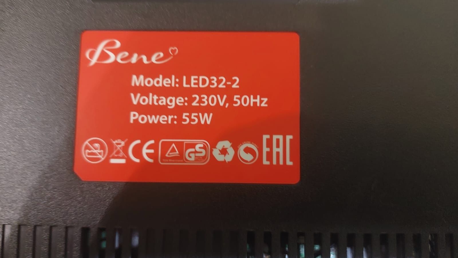 Продам телевизор Bene led32