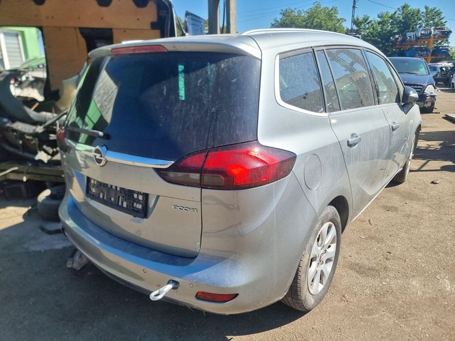 Rampa injectoare 1.6 cdti b16dth 55570022 Opel Zafira C [2012 - 2016]