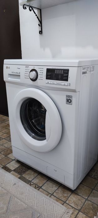 Срочно продам стиральную машину