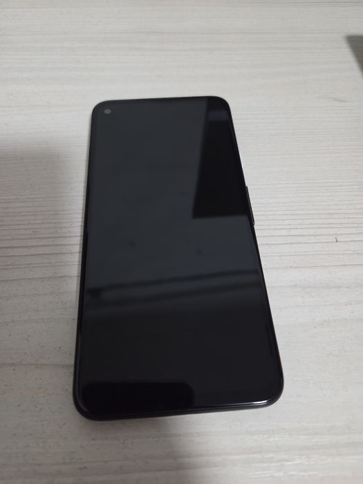 Смартфон Pixel 4a