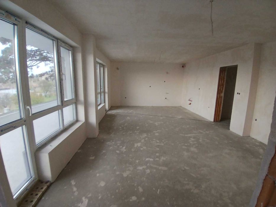 Многостаен в Варна-Бриз площ 151 цена 265000