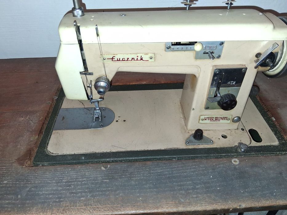 Mașină de cusut Łucznik