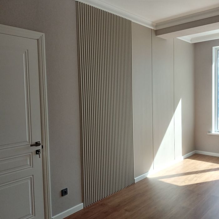 Поклейка обоев всех видов.