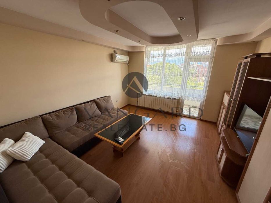 Продава се Двустаен апартамент в Пловдив, Център - 76 кв.м за 3224 €/кв.м - Снимка #1