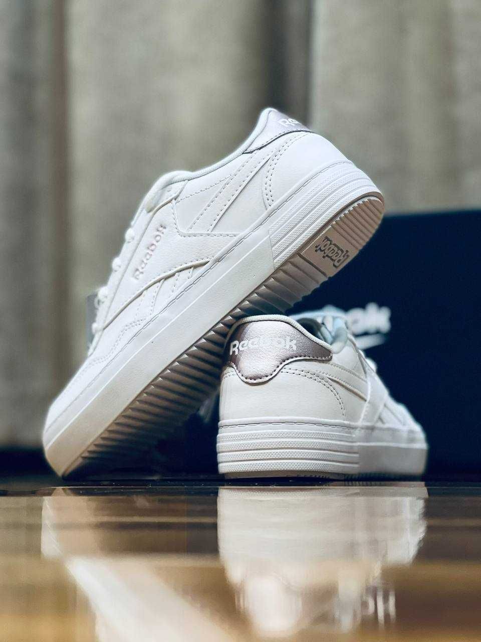 Reebok женские кожаные кроссовки РАЗМЕР 35, 36