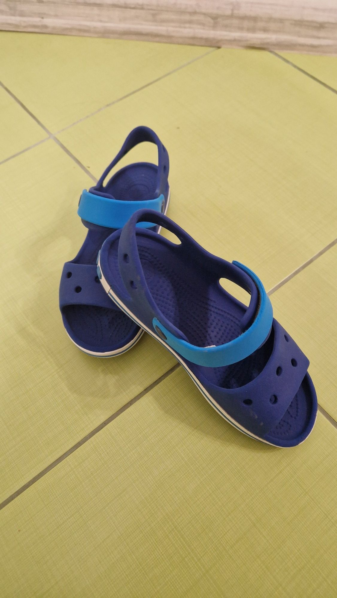 Crocs J2 (33-34)