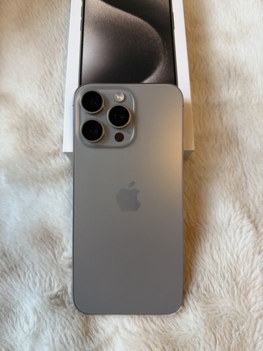 !Запазен! Apple iPhone 15 Pro Max 256GB - Перфектен! Гаранция!