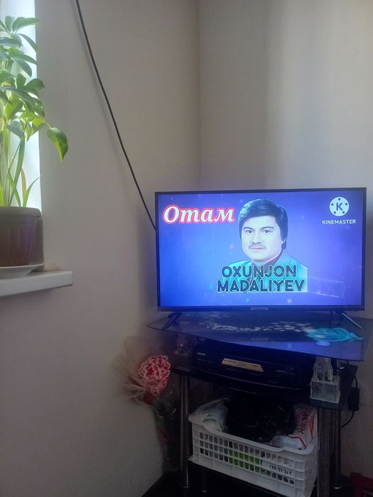 Samsung smart andiroyit telvizor idiyalniy