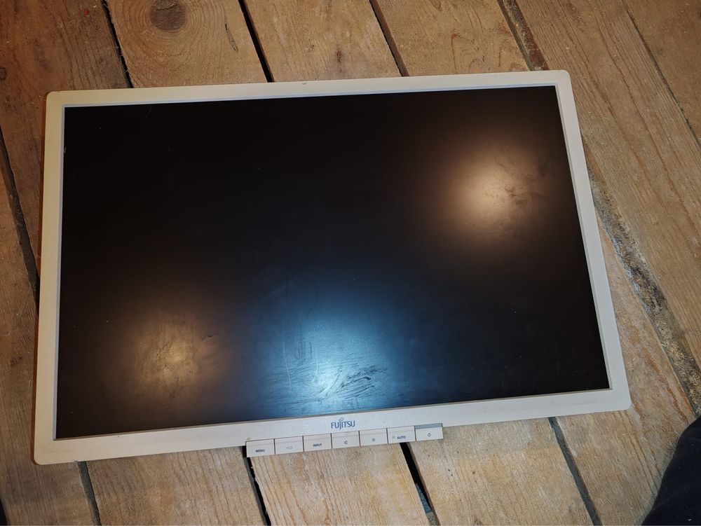 Monitoare 22” – HP, Fujitsu, Samsung, Bestech (industriale)